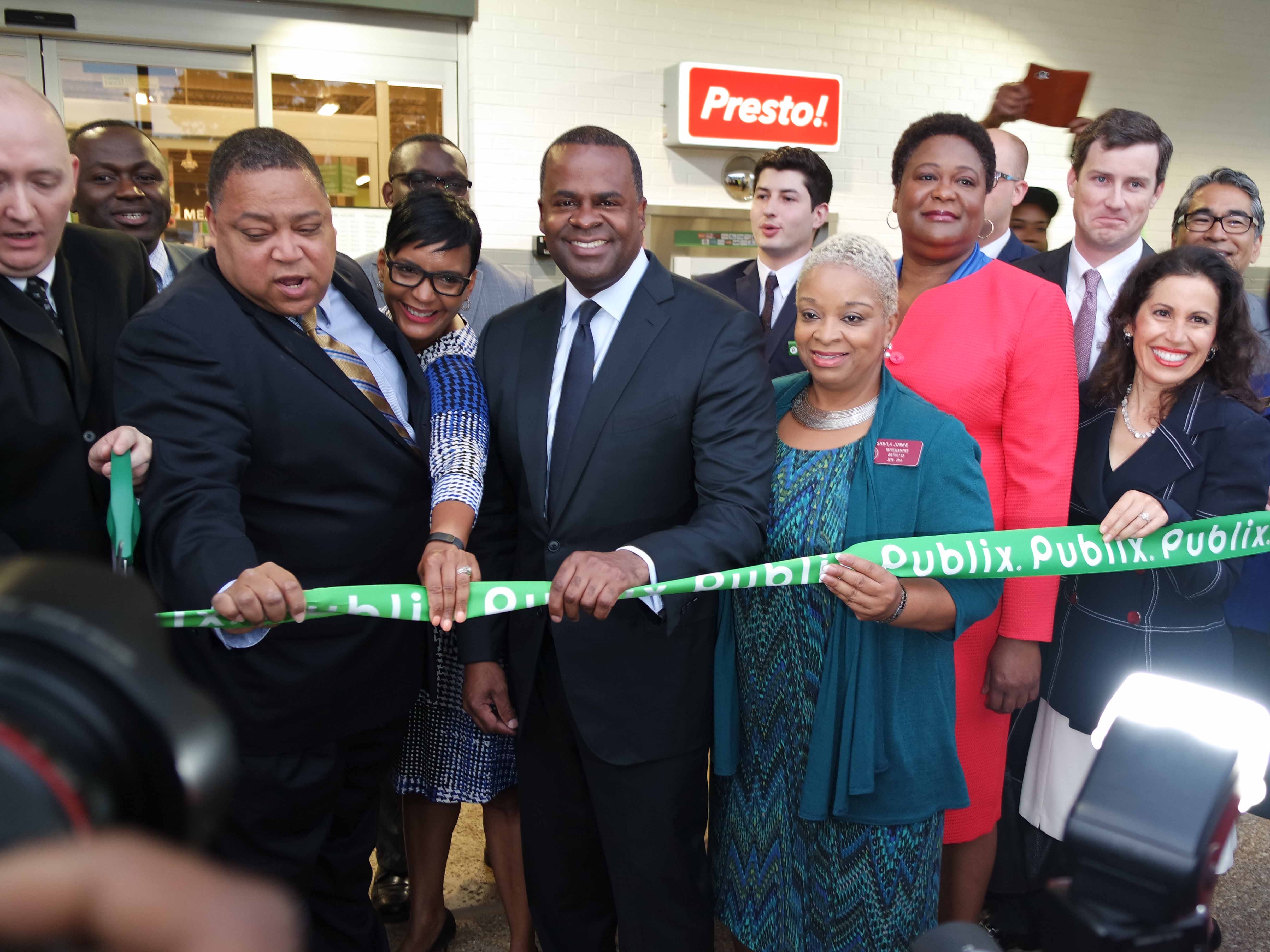 publix on moores mill now open for business publix selector